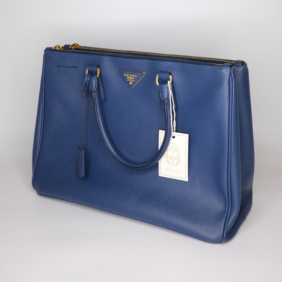 Prada Galleria Saffiano Leather Bag - Picture 2 of 9